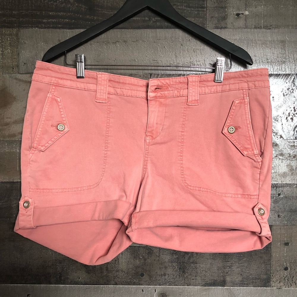 🌵Torrid Cargo Style Shorts